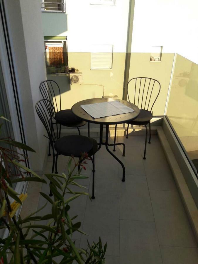 Apartman Petra Appartement Makarska Buitenkant foto