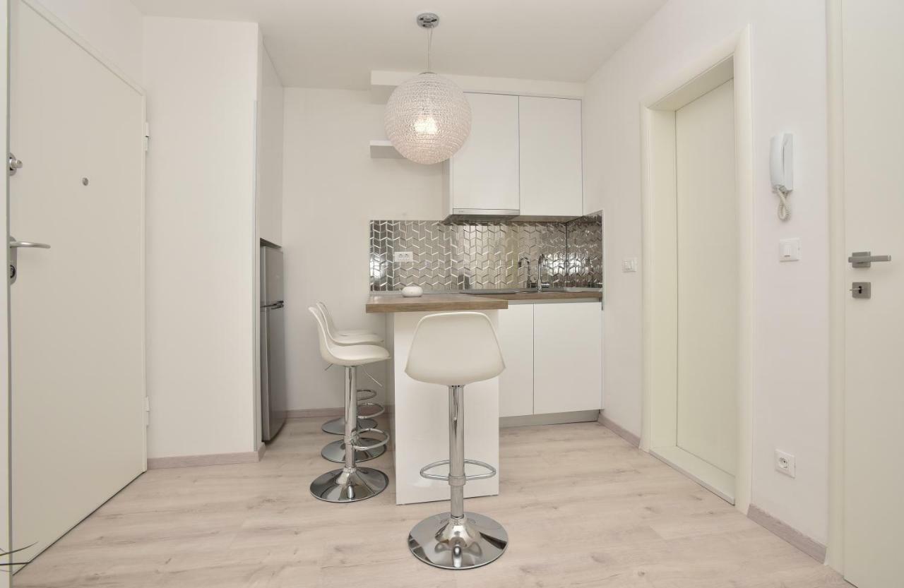Apartman Petra Appartement Makarska Buitenkant foto