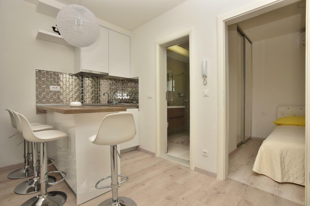 Apartman Petra Appartement Makarska Buitenkant foto