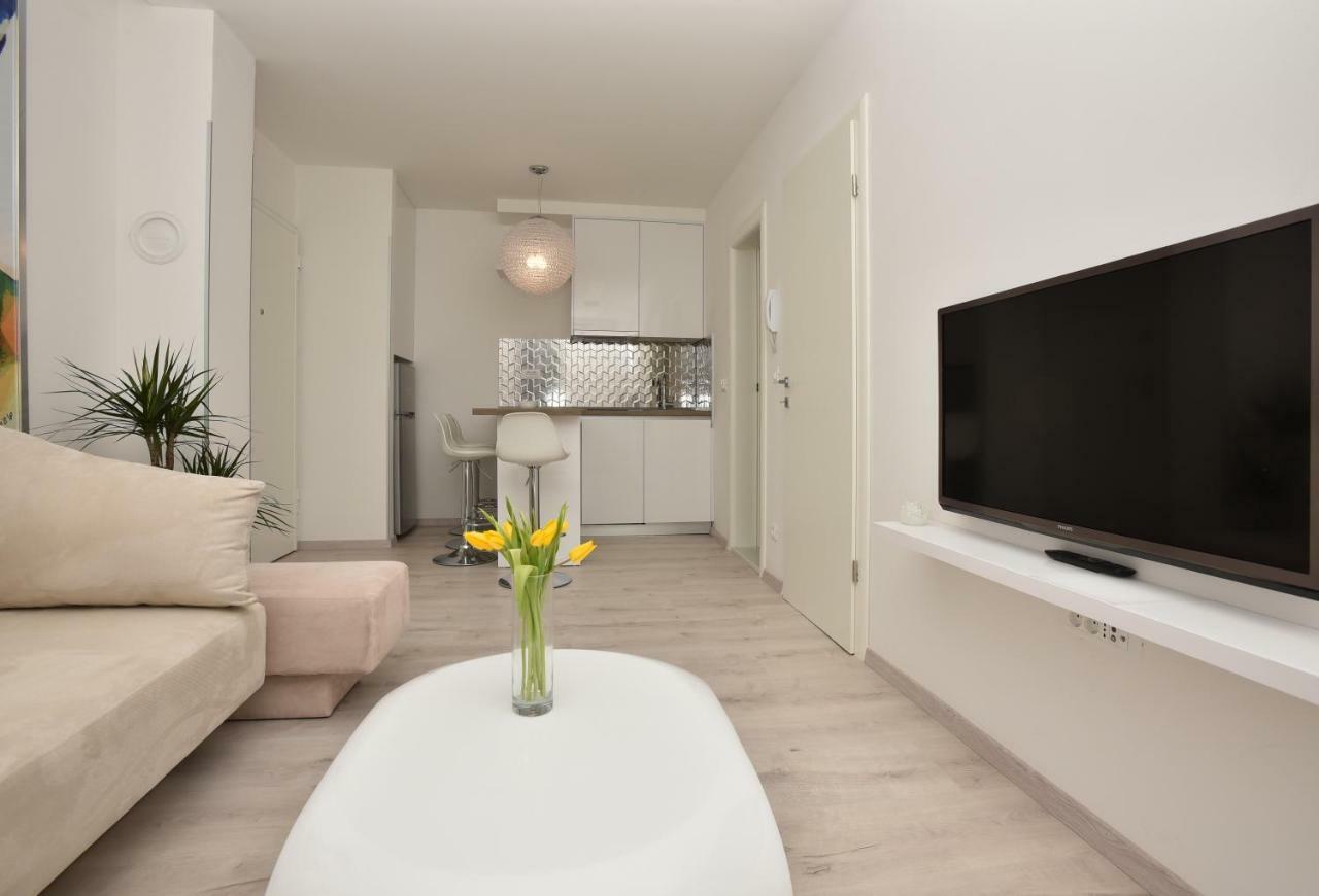 Apartman Petra Appartement Makarska Buitenkant foto